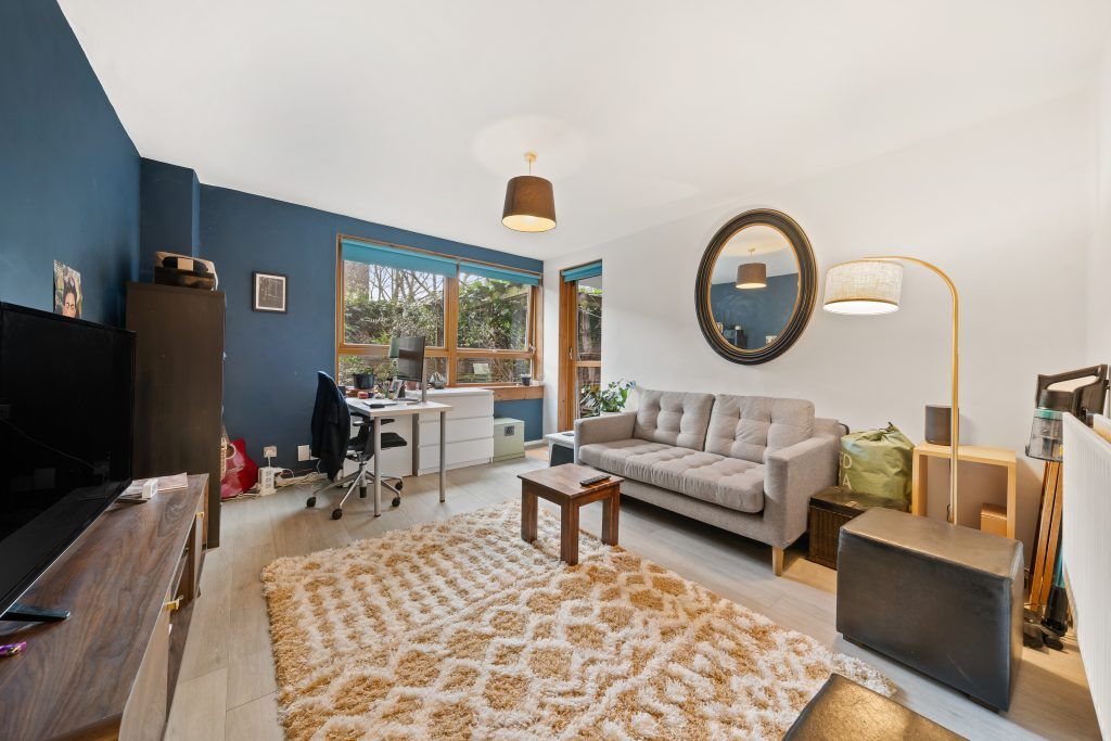 Property photo 3 of 11