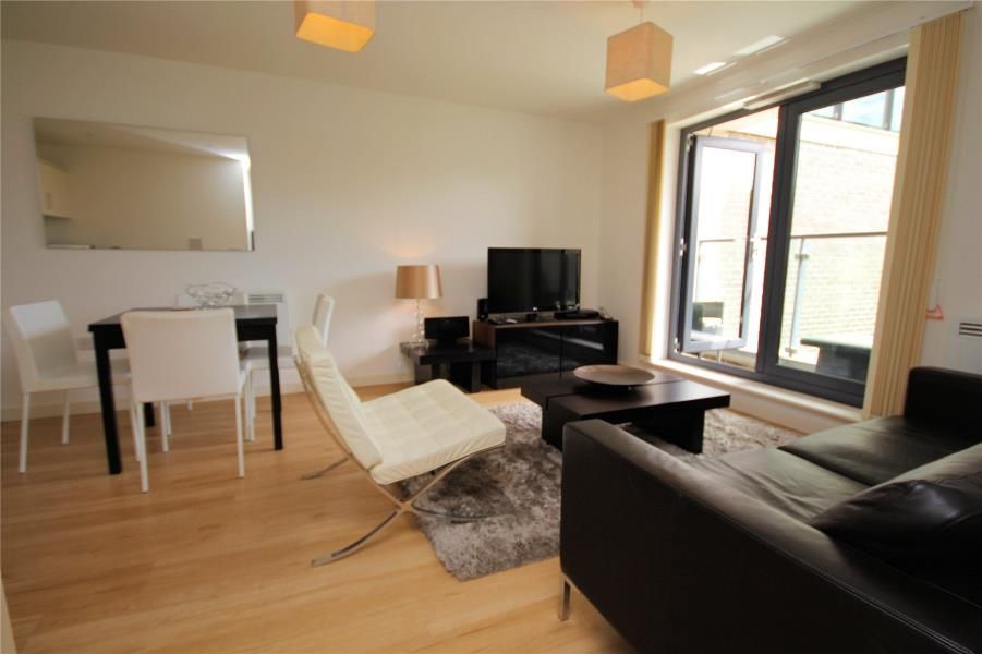 Property photo 2 of 9