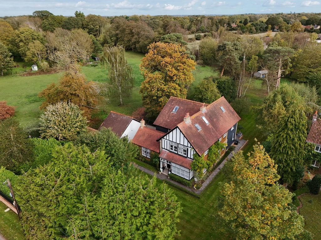 Property photo 2 of 44