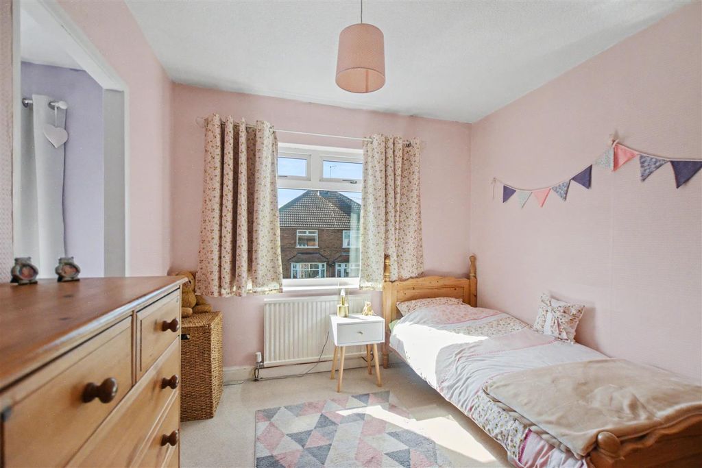 Property photo 3 of 21 Bedroom 2_2.Jpeg
