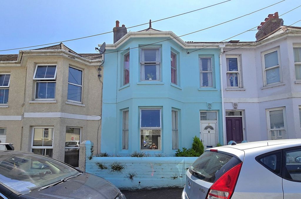 Property photo 1 of 20