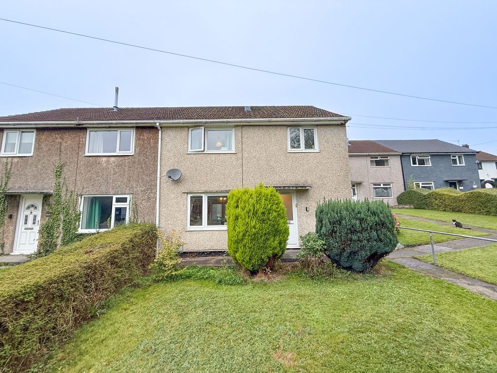 Property photo 1 of 32