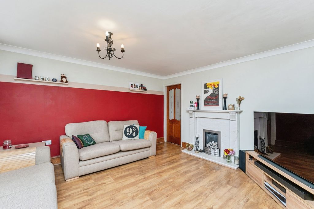 Property photo 2 of 26 Pbox-Img.Jpg