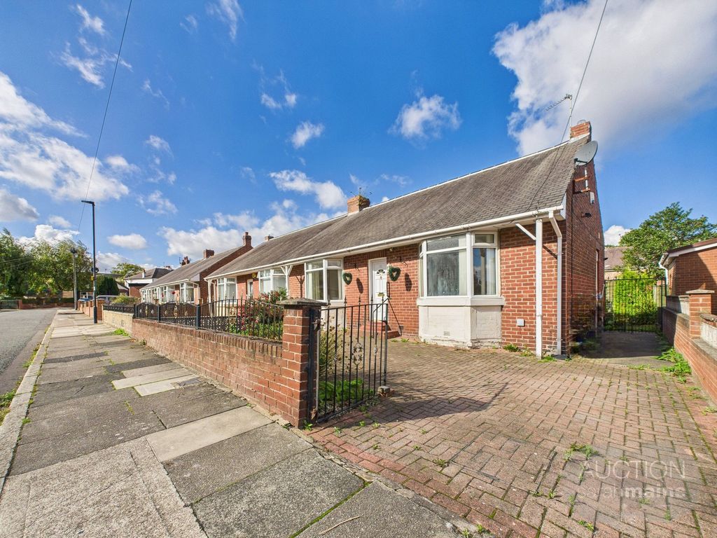 Property photo 1 of 10 External