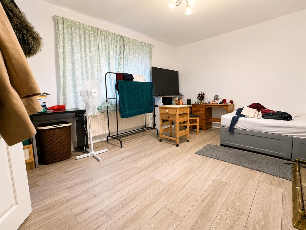 Property photo 2 of 7 Hil 2.Png