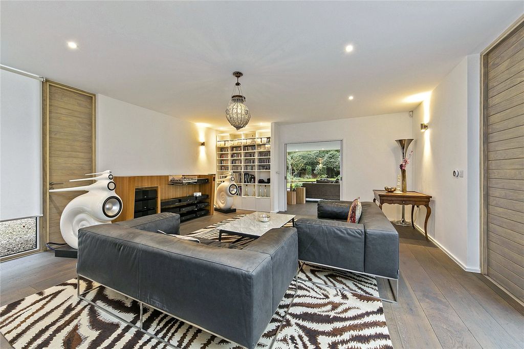 Property photo 3 of 16 Picture No. 04