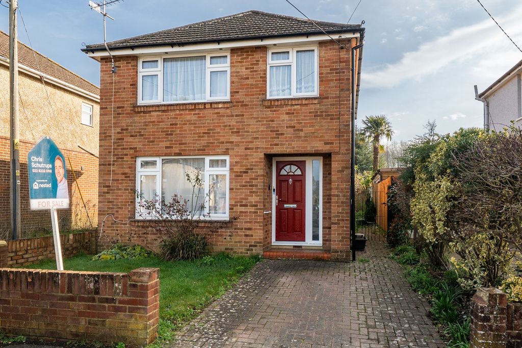 Property photo 1 of 12