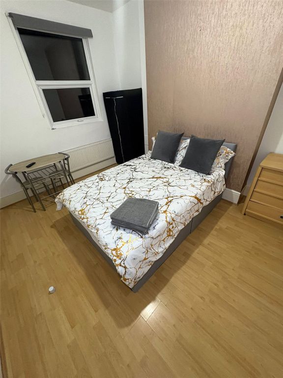 Property photo 2 of 15 Picture No. 01