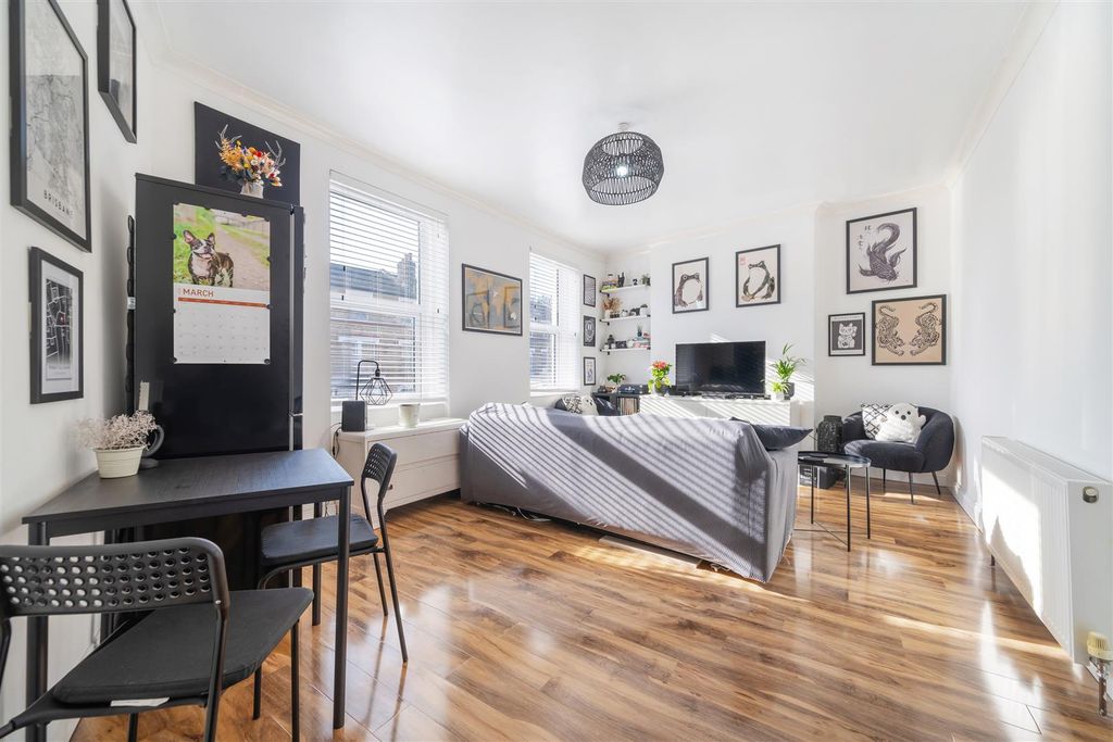 Property photo 1 of 10 Penge Road-11.Jpg