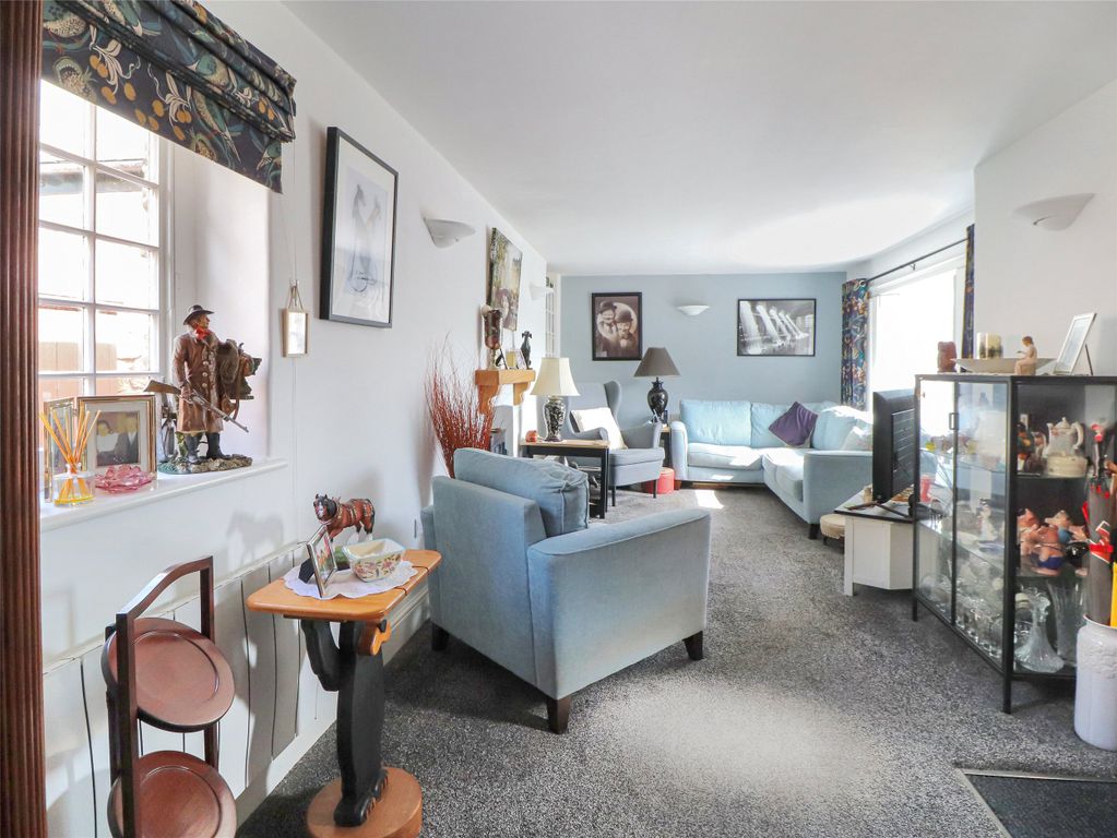 Property photo 2 of 13 2 - Picture No. 09