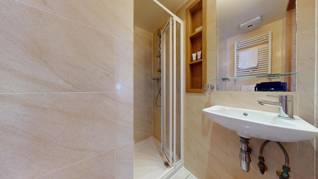 Property photo 3 of 5 Bathroom