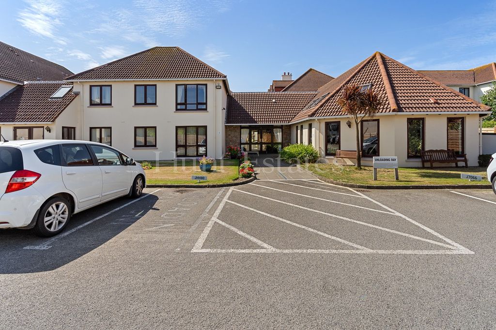 Property photo 2 of 17 Not Specified