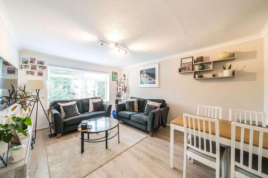 Property photo 2 of 7