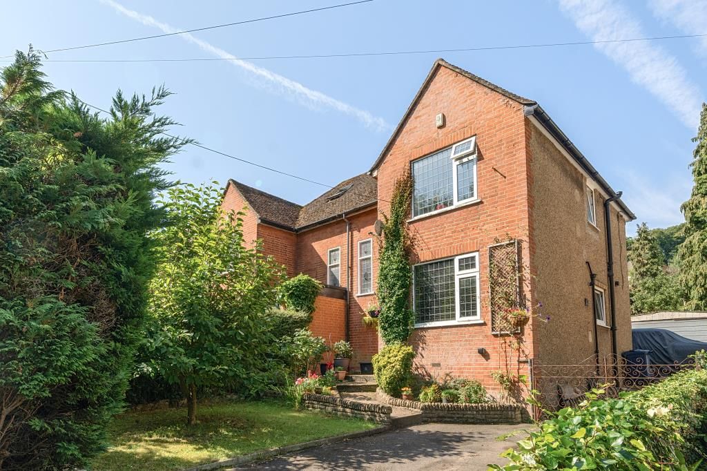 Property photo 1 of 19 External