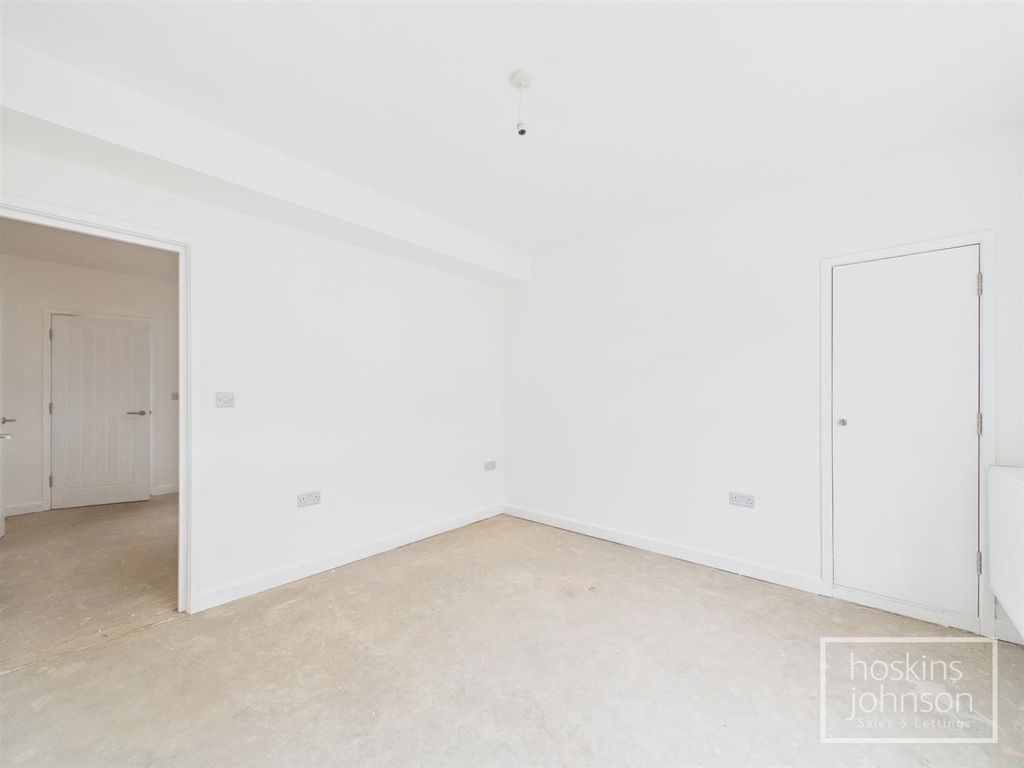 Property photo 3 of 22 Lounge