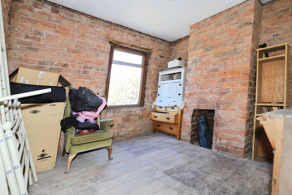 Property photo 3 of 19 Pbox-Img.Jpg