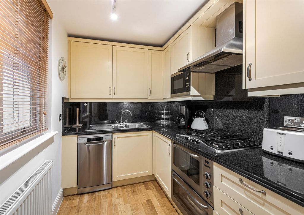 Property photo 3 of 17 Courtfield Gardens 7_32-5-2. Low Res.Jpg