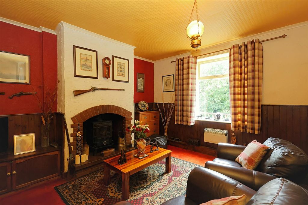 Property photo 3 of 23 Sitting Room