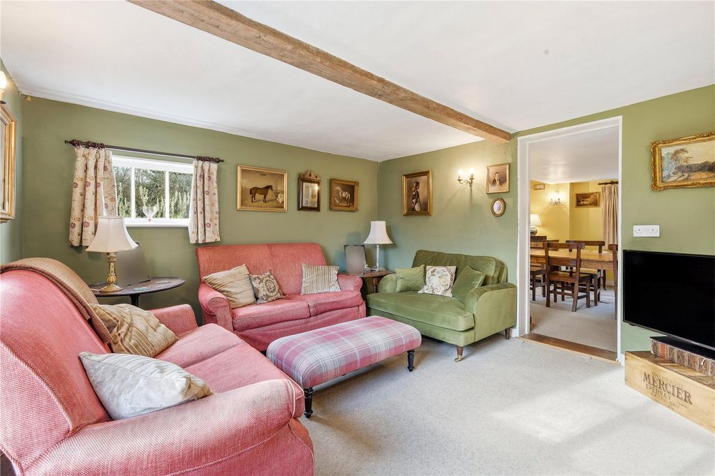 Property photo 3 of 30 Sitting Room