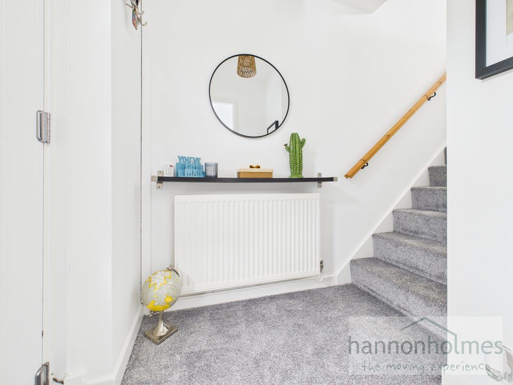 Property photo 2 of 34 Cam05283G0-Pr0108-Still001