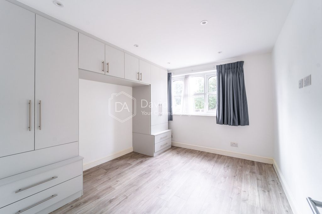Property photo 2 of 9 Mba06953