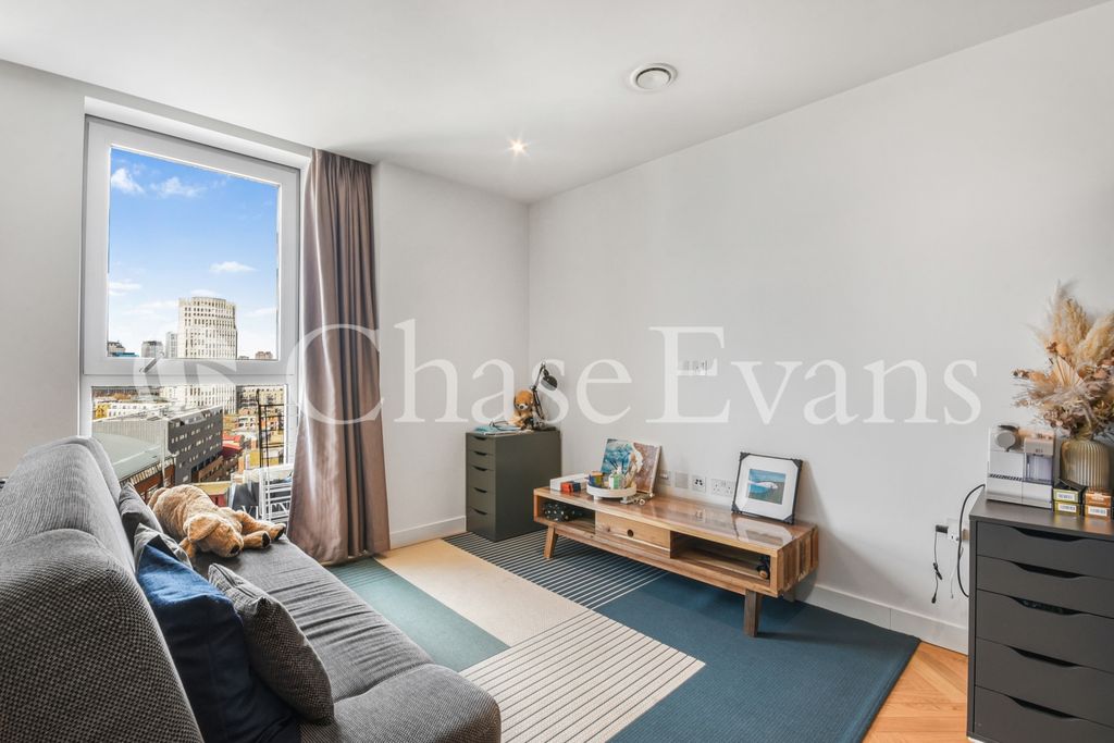 Property photo 2 of 13 Two Fifty One, Eleph