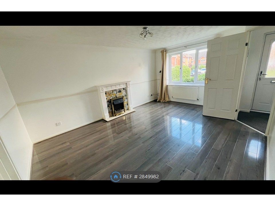 Property photo 2 of 9 Living