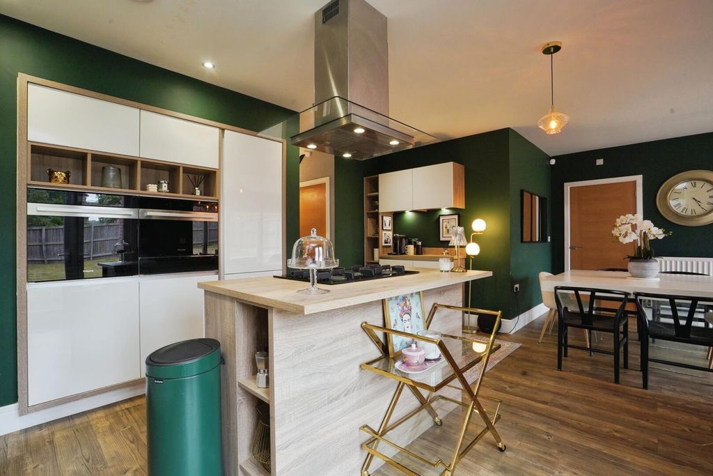 Property photo 3 of 47 Kitchen