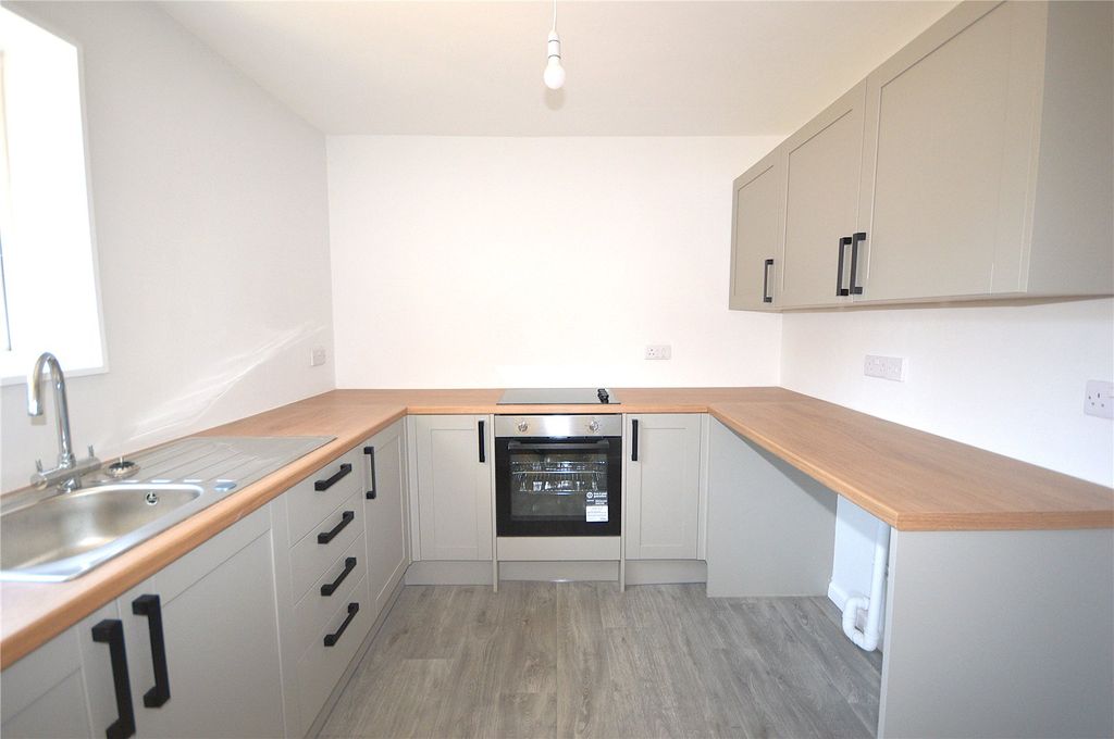 Property photo 2 of 20 Picture No. 15