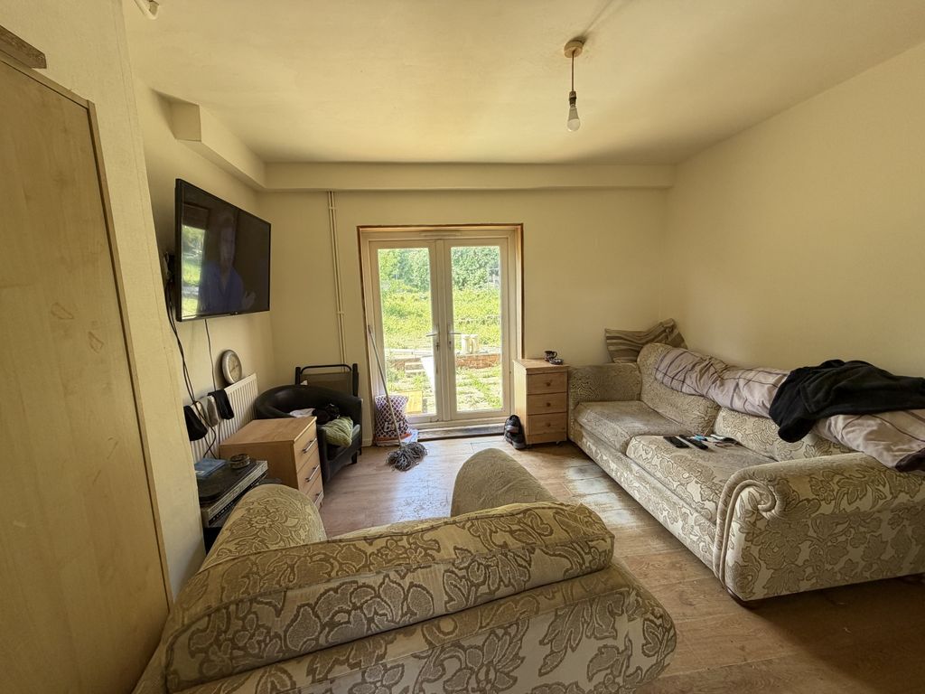 Property photo 2 of 14 Image 2