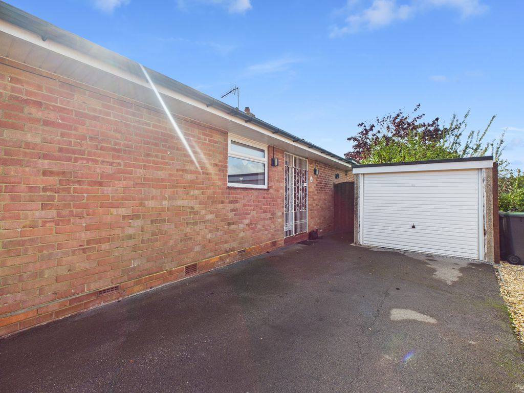 Property photo 3 of 34 Cam05068G0-Pr0046-Still003