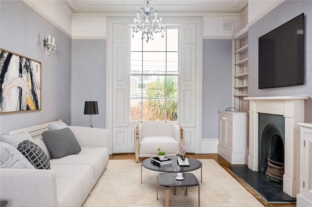 Property photo 1 of 20 Reception