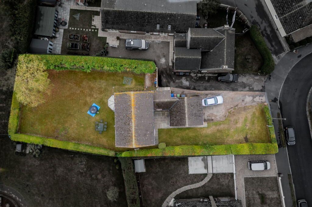 Property photo 3 of 35