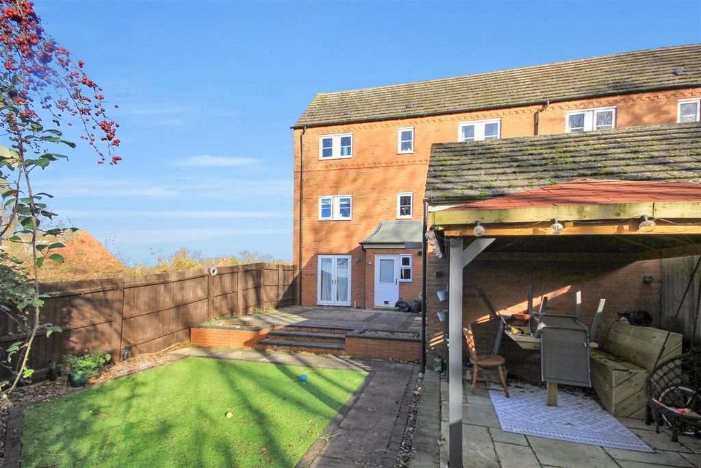 Property photo 2 of 18 Img_9597.Jpg