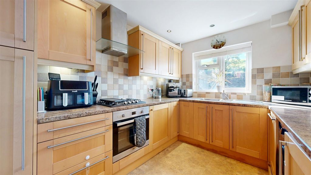 Property photo 3 of 13 09292025_133752.Jpg