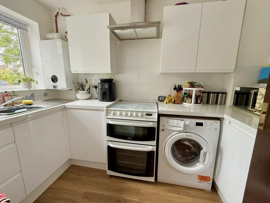 Property photo 2 of 9