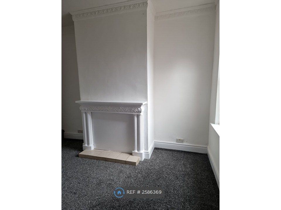 Property photo 3 of 6