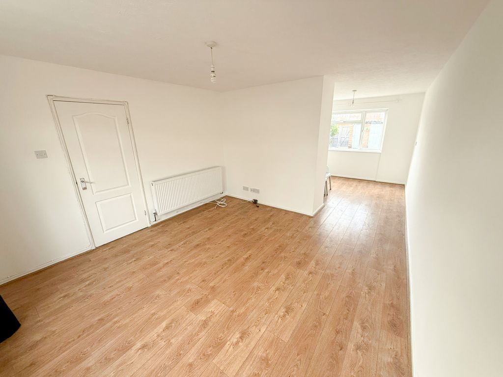 Property photo 2 of 12 Whatsapp Image 2025-11-18 At 11.19.06