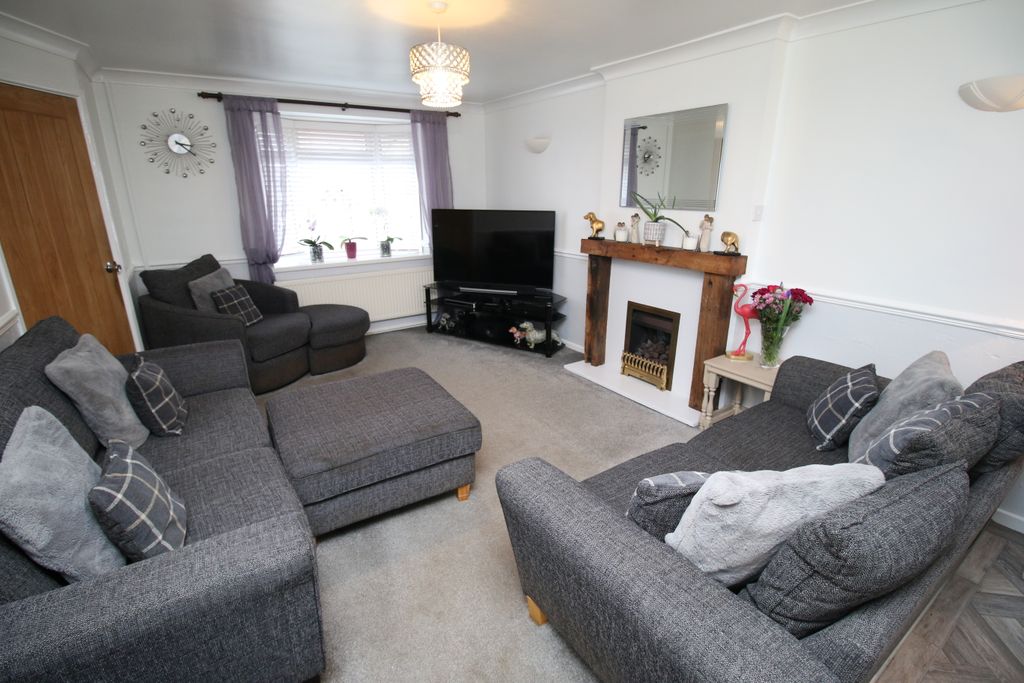 Property photo 2 of 17 Img_7129