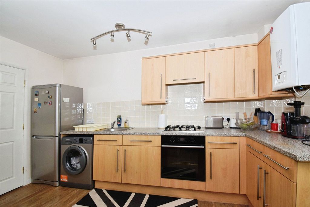 Property photo 3 of 15 Kitchen Area