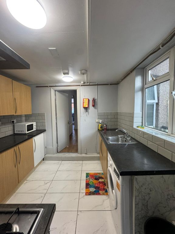 Property photo 2 of 4