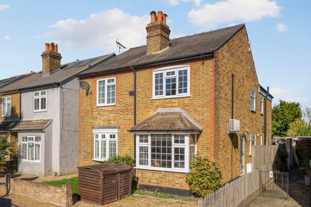 Property photo 1 of 11