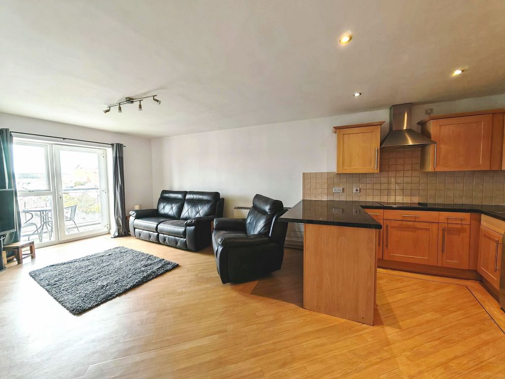 Property photo 3 of 9