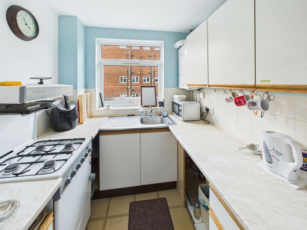 Property photo 3 of 5 Gallery