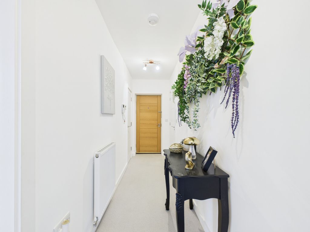 Property photo 3 of 24