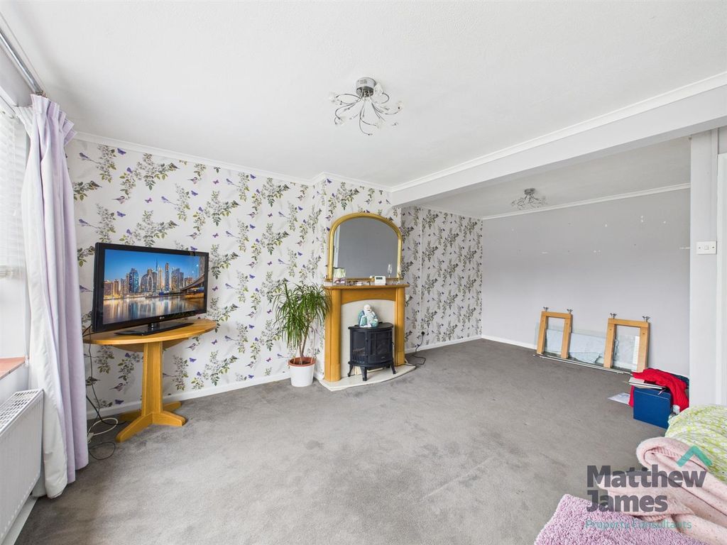 Property photo 3 of 23 Cam03063G0-Pr0146-Still006.Jpg