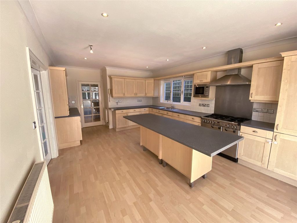 Property photo 2 of 16 Kitchen