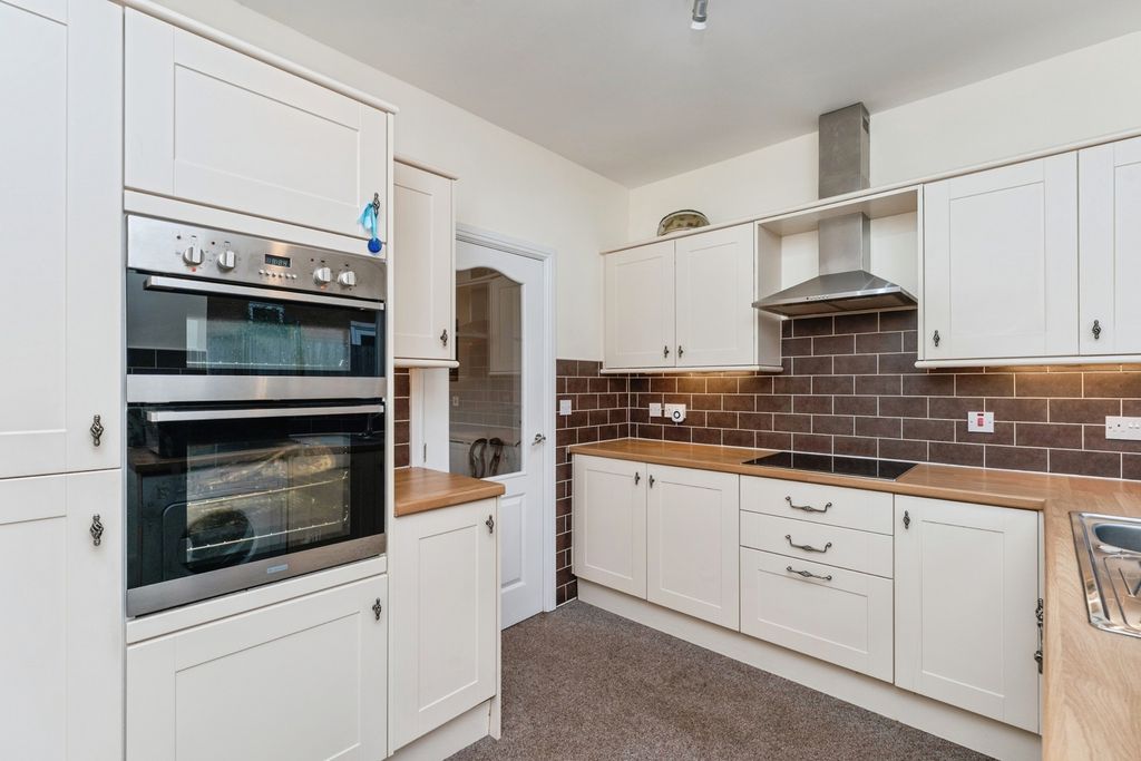Property photo 2 of 22 Pbox-Img.Jpg