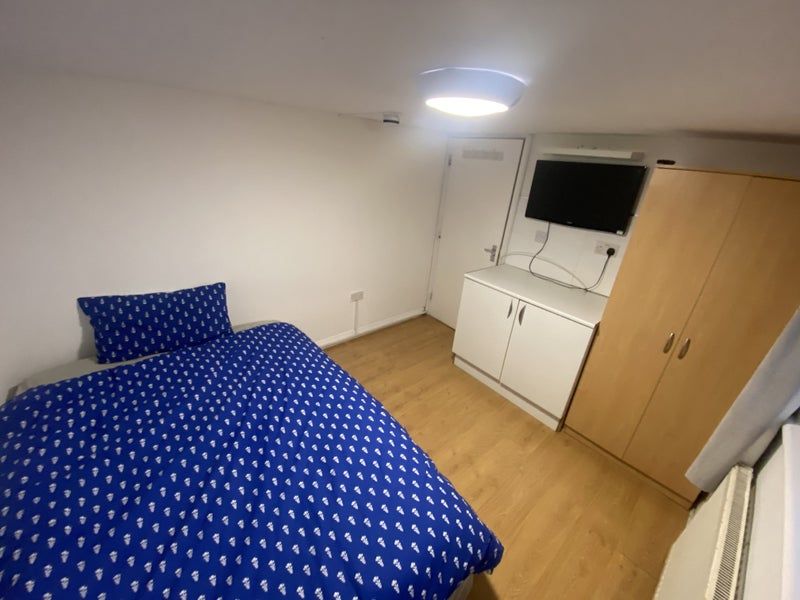Property photo 1 of 10 Bedroom 1