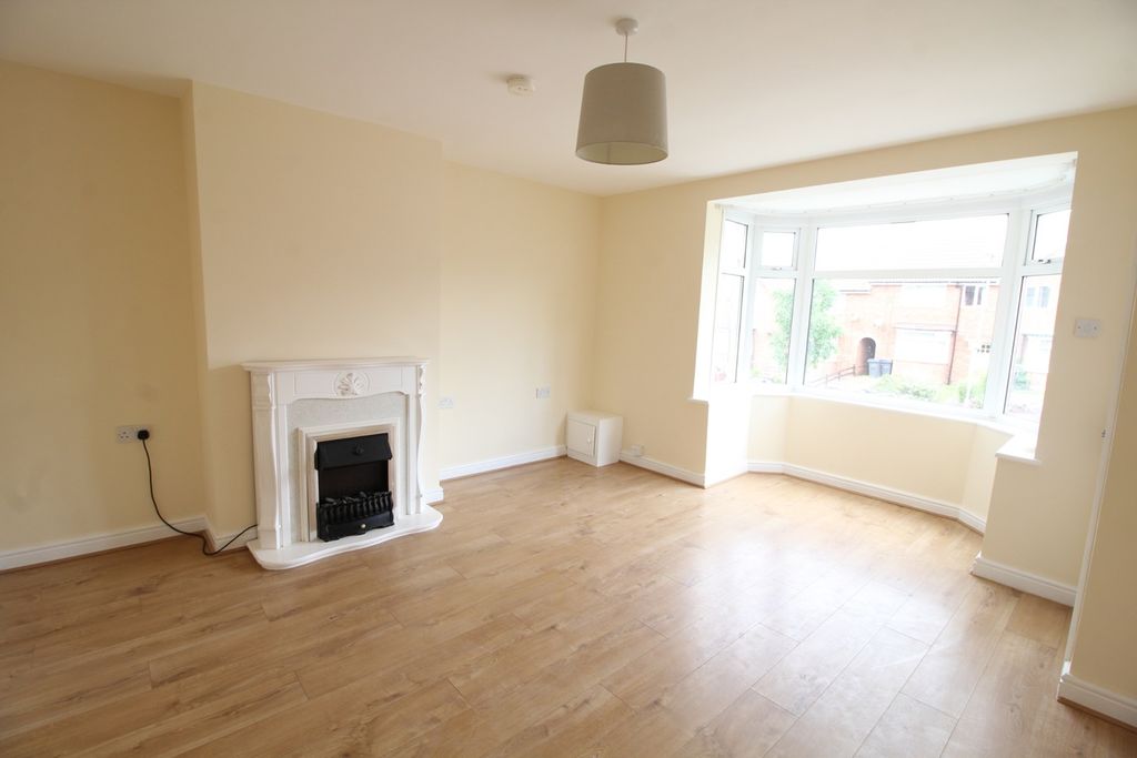 Property photo 3 of 15 Photo 2